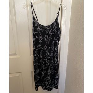 Old Navy Black Flower Dress